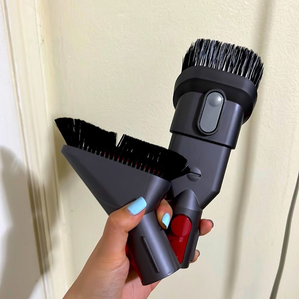 Dyson v7 vacuum parts - new